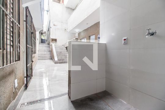 Área de Serviço de casa para alugar com 1 quarto, 42m² em Jardim Boa Vista, Carapicuíba