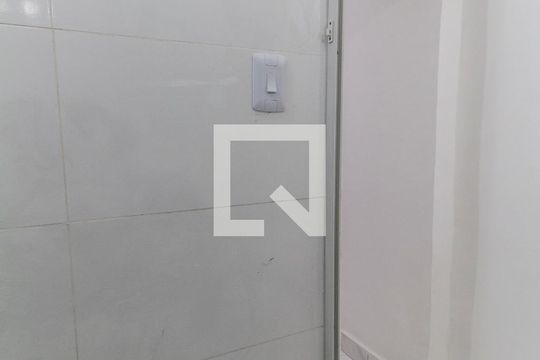 Banheiro de casa para alugar com 1 quarto, 42m² em Jardim Boa Vista, Carapicuíba