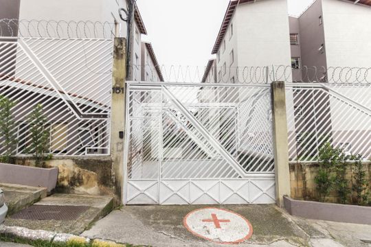 Fachada do Prédio de apartamento à venda com 2 quartos, 42m² em Jardim Redil, São Paulo