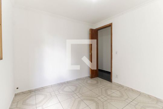 Quarto 2 de apartamento à venda com 2 quartos, 42m² em Jardim Redil, São Paulo