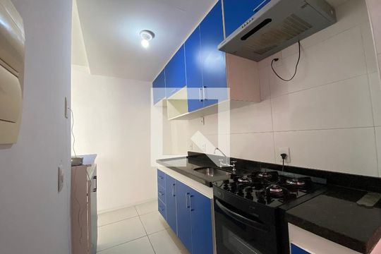 Cozinha e Área de Serviço de apartamento para alugar com 2 quartos, 62m² em Todos Os Santos, Rio de Janeiro