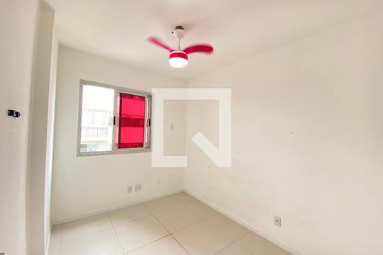 Quarto 1 de apartamento para alugar com 2 quartos, 62m² em Todos Os Santos, Rio de Janeiro