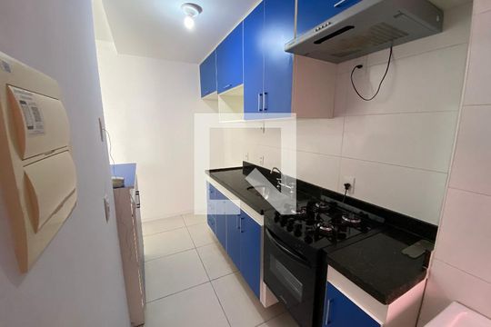 Cozinha e Área de Serviço de apartamento para alugar com 2 quartos, 62m² em Todos Os Santos, Rio de Janeiro