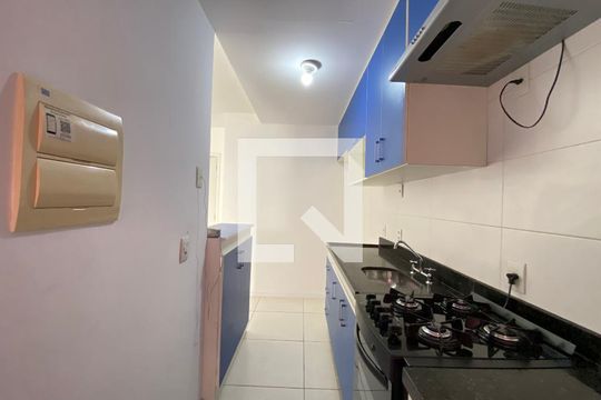 Cozinha e Área de Serviço de apartamento para alugar com 2 quartos, 62m² em Todos Os Santos, Rio de Janeiro