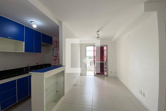 Sala de apartamento para alugar com 2 quartos, 62m² em Todos Os Santos, Rio de Janeiro
