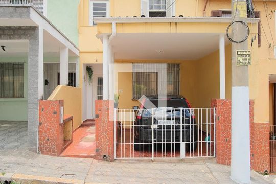 Fachada de casa à venda com 3 quartos, 148m² em Penha de França, São Paulo