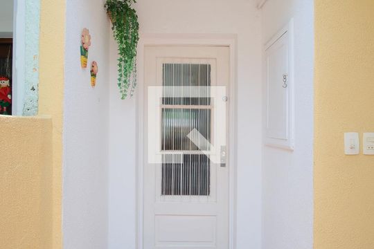 Frente de casa à venda com 3 quartos, 148m² em Penha de França, São Paulo