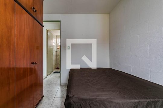 Quarto 2 de apartamento para alugar com 2 quartos, 50m² em Conjunto Residencial Nova Bertioga, Mogi das Cruzes