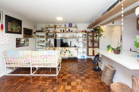 Sala de apartamento à venda com 2 quartos, 86m² em Vila Olímpia, São Paulo