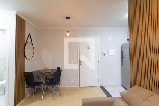 Sala de apartamento à venda com 2 quartos, 40m² em Jardim Santo Antonio, São Paulo