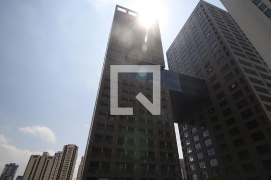 Fachada de kitnet/studio à venda com 1 quarto, 32m² em Vila Gomes Cardim, São Paulo