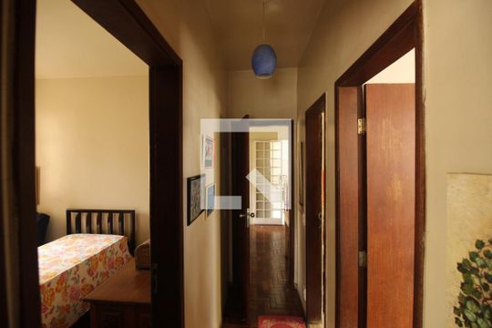 Corredor de apartamento à venda com 3 quartos, 88m² em Sion, Belo Horizonte