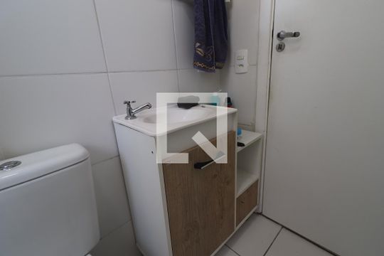 Banheiro de apartamento à venda com 2 quartos, 52m² em Santo Afonso, Novo Hamburgo
