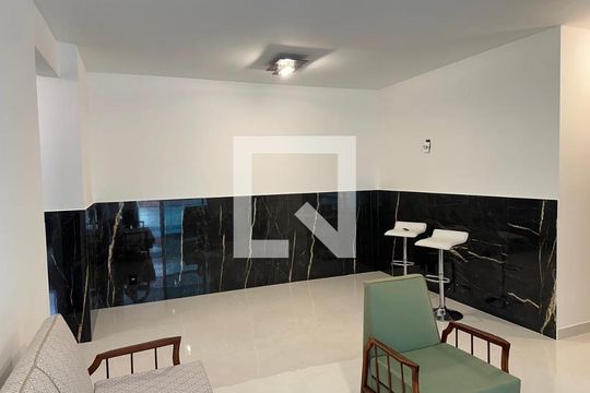 Sala de apartamento à venda com 2 quartos, 76m² em Empresarial 18 do Forte, Barueri