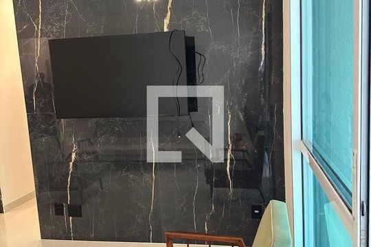 Sala de apartamento à venda com 2 quartos, 76m² em Empresarial 18 do Forte, Barueri