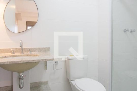 Banheiro de apartamento à venda com 1 quarto, 51m² em Jardim das Acacias, São Paulo