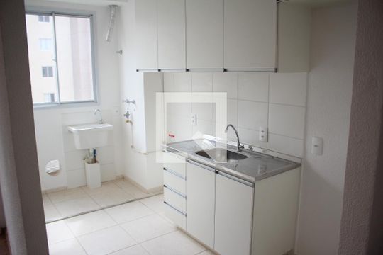 Cozinha de apartamento para alugar com 2 quartos, 48m² em Jk, Contagem
