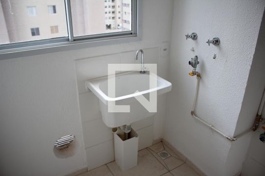Área de Serviço de apartamento para alugar com 2 quartos, 48m² em Jk, Contagem