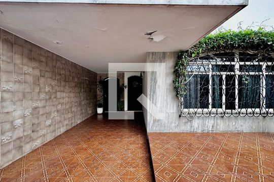 Garagem  de casa para alugar com 3 quartos, 187m² em Brooklin, São Paulo