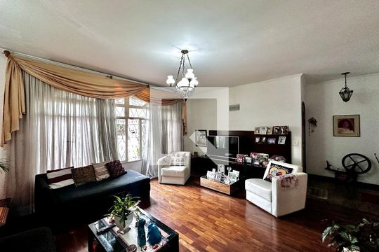 Sala de casa para alugar com 3 quartos, 187m² em Brooklin, São Paulo