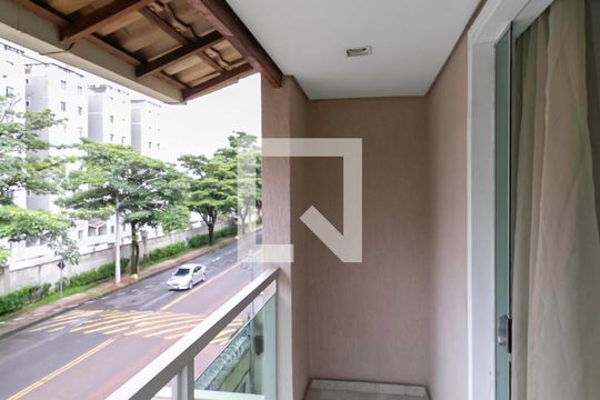 Varanda do quarto 2 de casa à venda com 3 quartos, 200m² em Cabral, Contagem