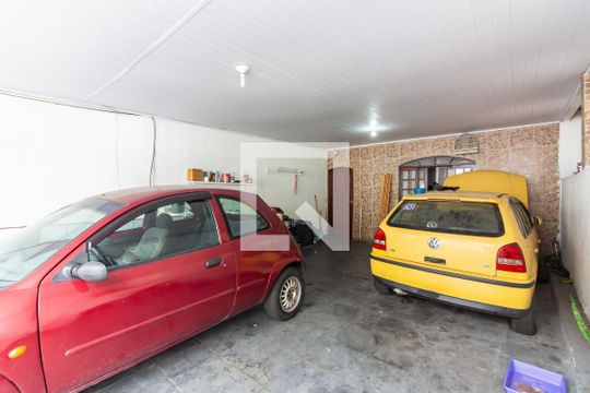 Garagem de casa à venda com 4 quartos, 250m² em Padroeira, Osasco