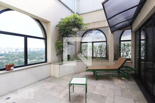 Área comum de apartamento para alugar com 1 quarto, 32m² em Jardim Europa, São Paulo