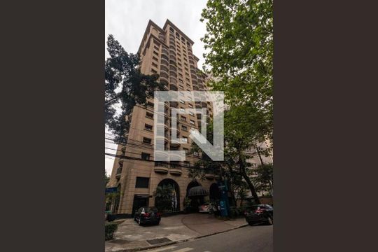 Fachada de apartamento para alugar com 1 quarto, 32m² em Jardim Europa, São Paulo