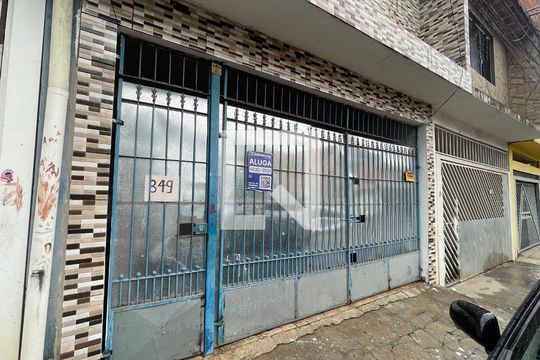 Fachada de casa para alugar com 1 quarto, 45m² em Vila Cosmopolita, São Paulo