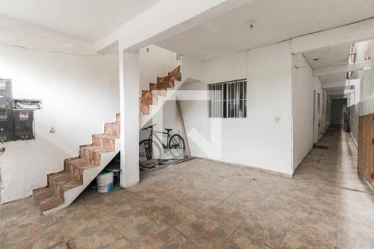 Área comum de casa para alugar com 1 quarto, 45m² em Vila Cosmopolita, São Paulo