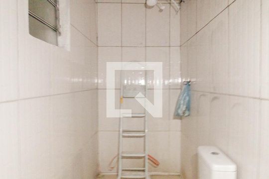 Banheiro de casa para alugar com 1 quarto, 45m² em Vila Cosmopolita, São Paulo