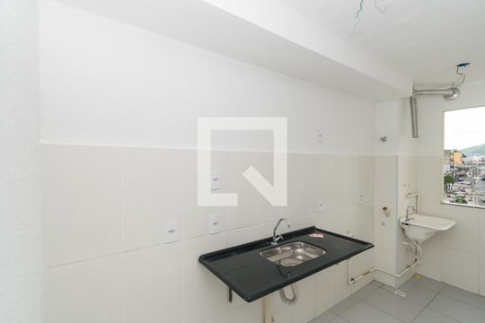 Cozinha de apartamento para alugar com 2 quartos, 52m² em Irajá, Rio de Janeiro