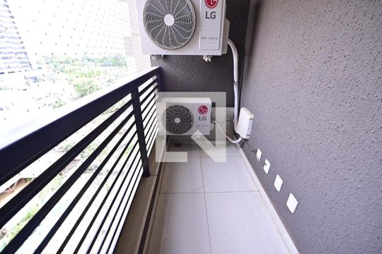 Quarto 3 varanda de apartamento à venda com 3 quartos, 123m² em Setor Bueno, Goiânia