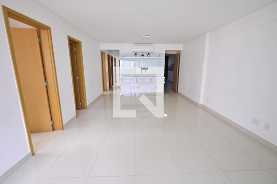 Sala de apartamento à venda com 3 quartos, 123m² em Setor Bueno, Goiânia
