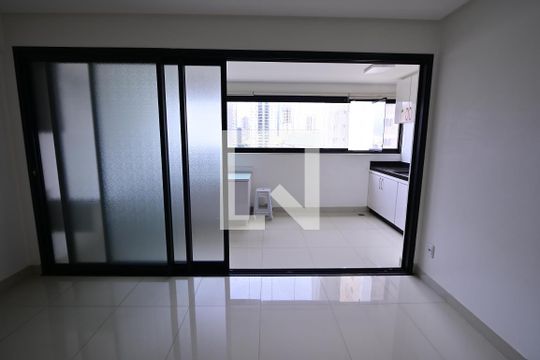 Sala de apartamento à venda com 3 quartos, 123m² em Setor Bueno, Goiânia