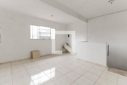 Área Externa de casa para alugar com 1 quarto, 45m² em Jardim Elizabeth, São Paulo