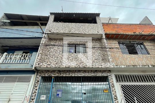 Fachada de casa para alugar com 1 quarto, 45m² em Jardim Elizabeth, São Paulo