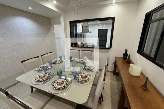 Sala de Jantar de casa à venda com 3 quartos, 293m² em Jardim Brasilandia, São Bernardo do Campo