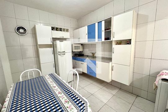Cozinha- Edícula de casa à venda com 4 quartos, 160m² em Vila Popular, Várzea Paulista