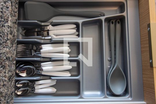 Cozinha de apartamento para alugar com 1 quarto, 31m² em Butantã, São Paulo
