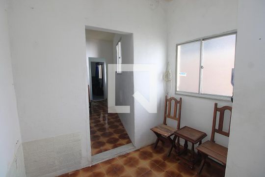 Sala de casa para alugar com 1 quarto, 40m² em Tomás Coelho, Rio de Janeiro