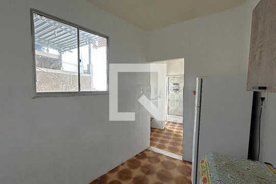 Cozinha de casa para alugar com 1 quarto, 40m² em Tomás Coelho, Rio de Janeiro