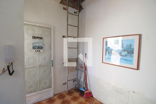 Sala de casa para alugar com 1 quarto, 40m² em Tomás Coelho, Rio de Janeiro