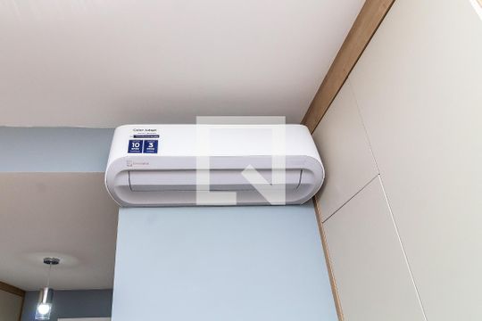 Sala / Quarto de kitnet/studio para alugar com 1 quarto, 26m² em Perdizes, São Paulo