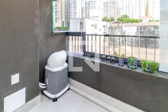 Varanda de kitnet/studio para alugar com 1 quarto, 26m² em Perdizes, São Paulo