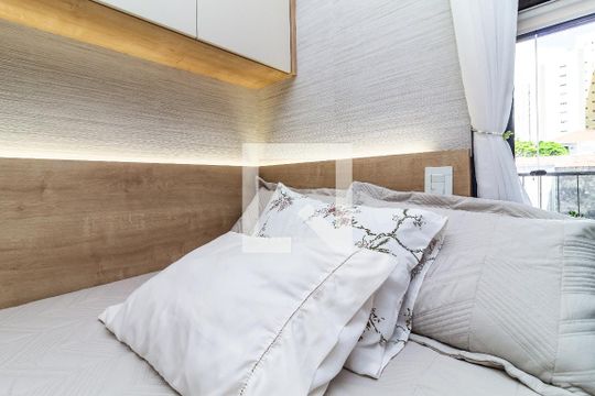 Sala / Quarto de kitnet/studio para alugar com 1 quarto, 26m² em Perdizes, São Paulo