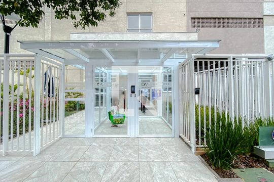 Fachada de apartamento à venda com 2 quartos, 57m² em Catumbi, São Paulo