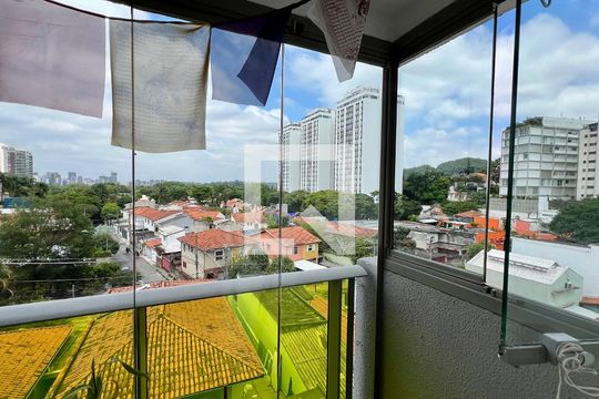 Sacada de kitnet/studio para alugar com 1 quarto, 34m² em Vila Madalena, São Paulo