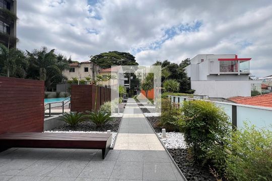 Área comum de kitnet/studio para alugar com 1 quarto, 34m² em Vila Madalena, São Paulo