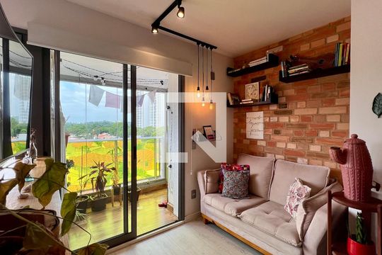 Sala de kitnet/studio para alugar com 1 quarto, 34m² em Vila Madalena, São Paulo